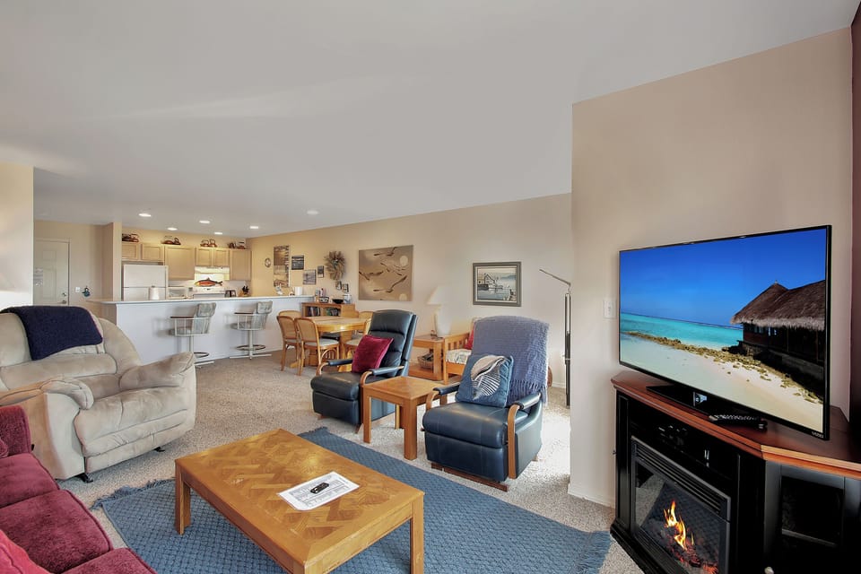 112 Vacation by the Sea