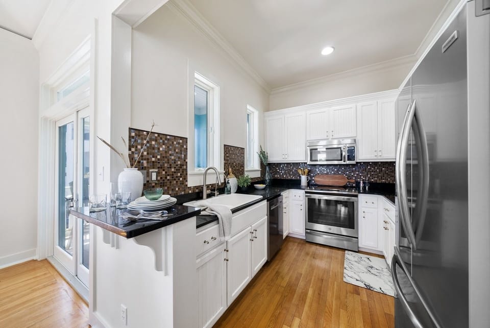 House, 3 Bedrooms | Private kitchen | Fridge, oven, coffee/tea maker, toaster