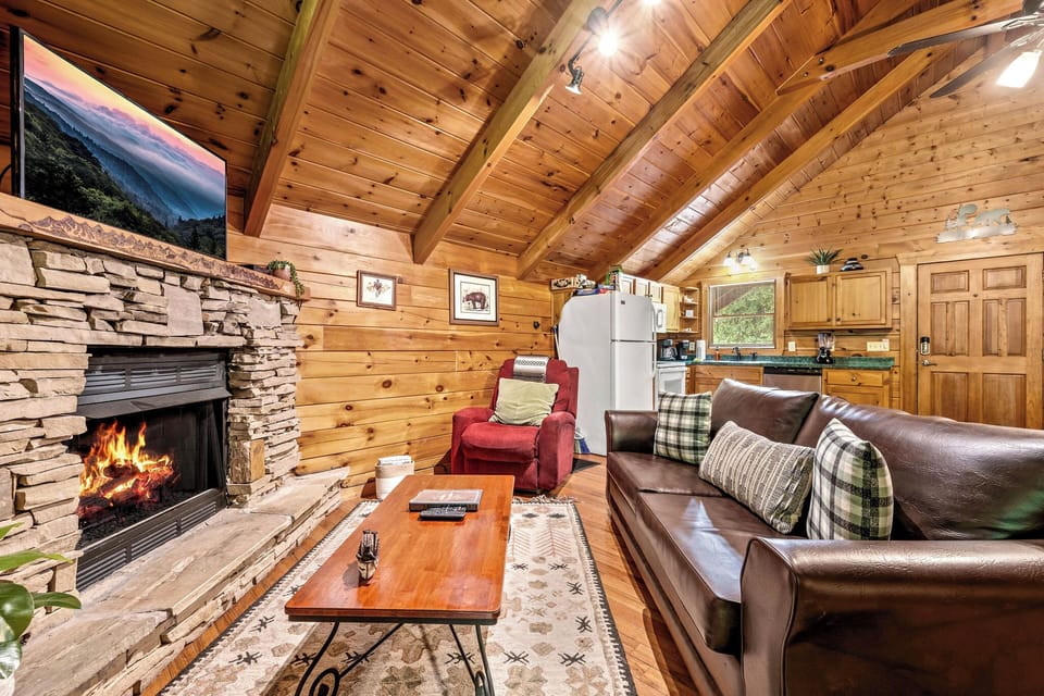 Mountain Dream's cozy living area