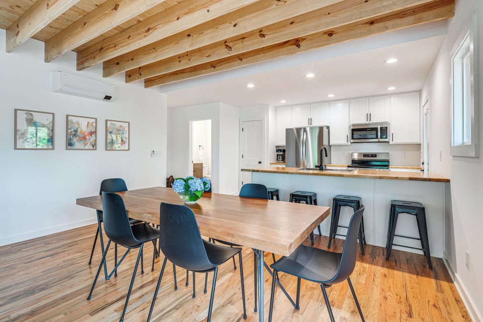 Dining Area | Dishware & Flatware Provided | 1st Floor