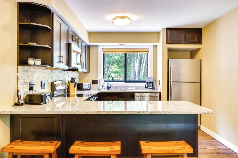 Kitchen | Dishwasher | Toaster | 3rd Floor