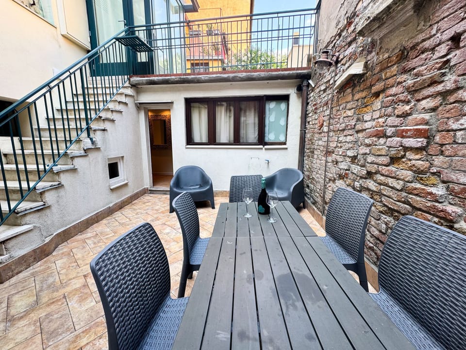 House | 1 bedroom