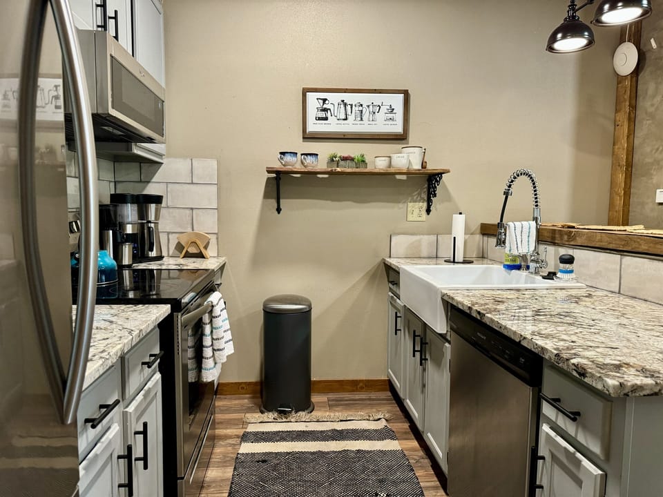 Full size kitchen