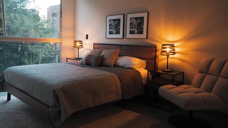Classic Apartment | 1 bedroom, in-room safe, blackout drapes, iron/ironing board