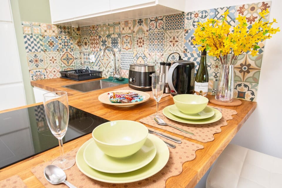 Dining Area | Book Now with RENTUJEMY