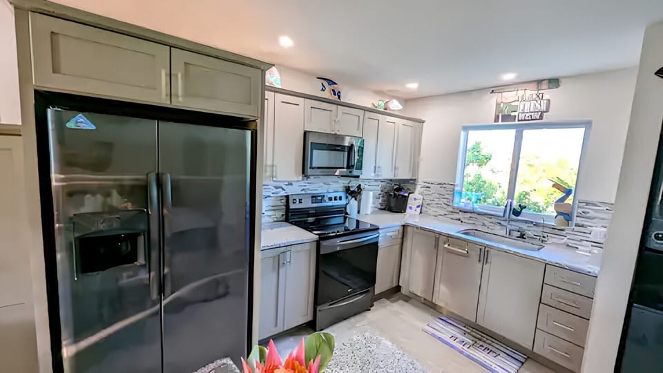 full stocked kitchen