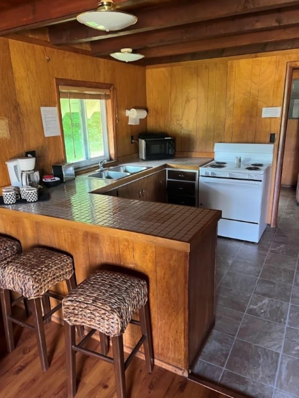 Little A | Private kitchen | Mini-fridge, microwave