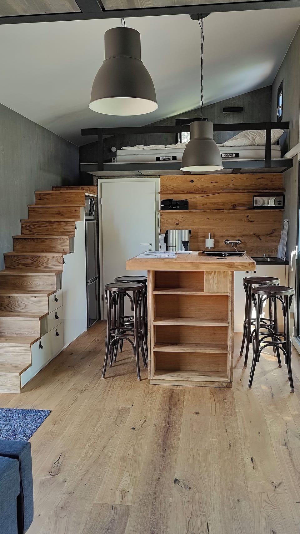 TinyHousebeiDresden Häuschen bis 7 Personen, Kaminofen, große Terrasse - Nähe Sächsische Schweiz | 1 bedroom, in-room safe, laptop workspace, blackout drapes