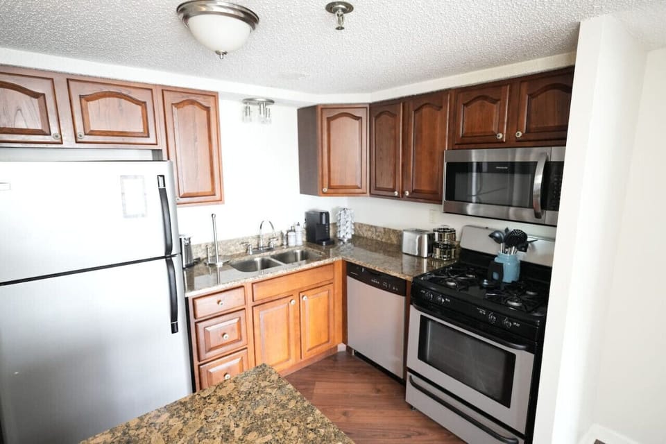 Fully stocked kitchen. Includes all basic kitchen essentials.