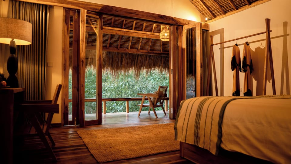 Deluxe Double or Twin Room, Garden View | In-room safe, free WiFi, bed sheets