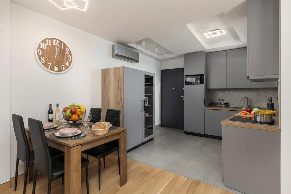 Kitchen and dining area