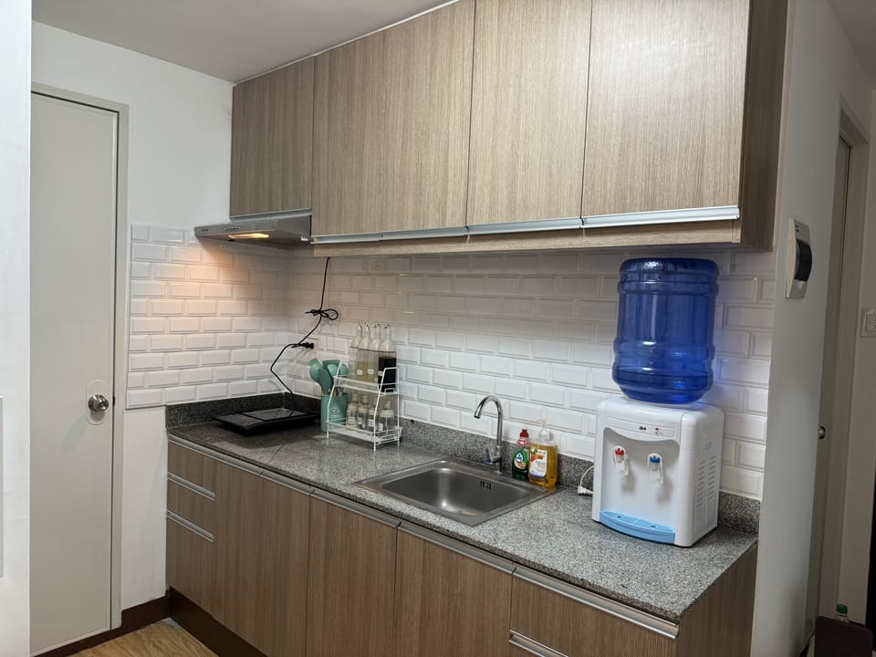 Kitchen with Free Water in a dispenser