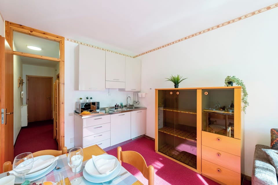 Standard Apartment, Multiple Bedrooms (Studio Valleverde 4D) | Dining