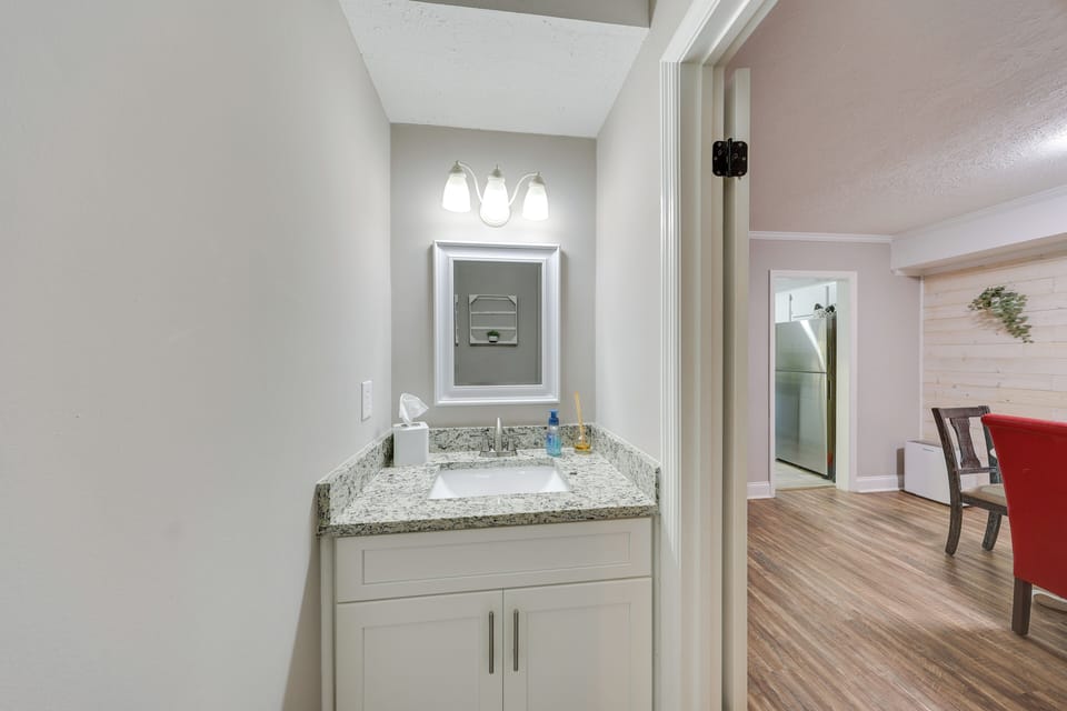 Half Bathroom | 1st Floor