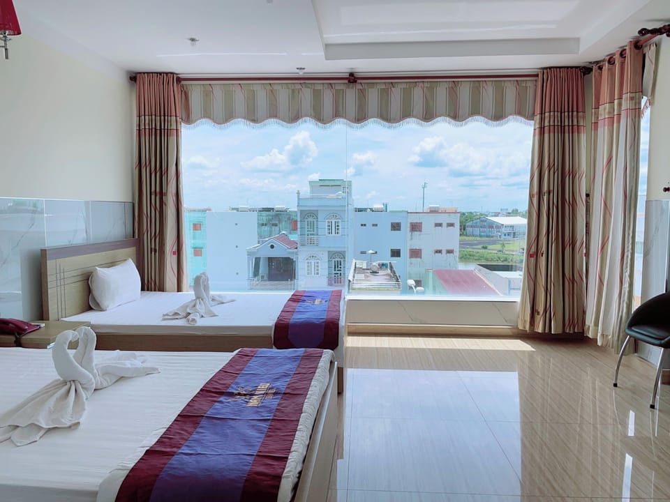 Twin Room | WiFi (free), bed sheets