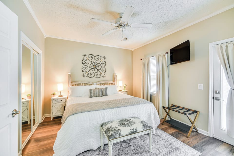 Apartment (1 Bedroom) | Interior