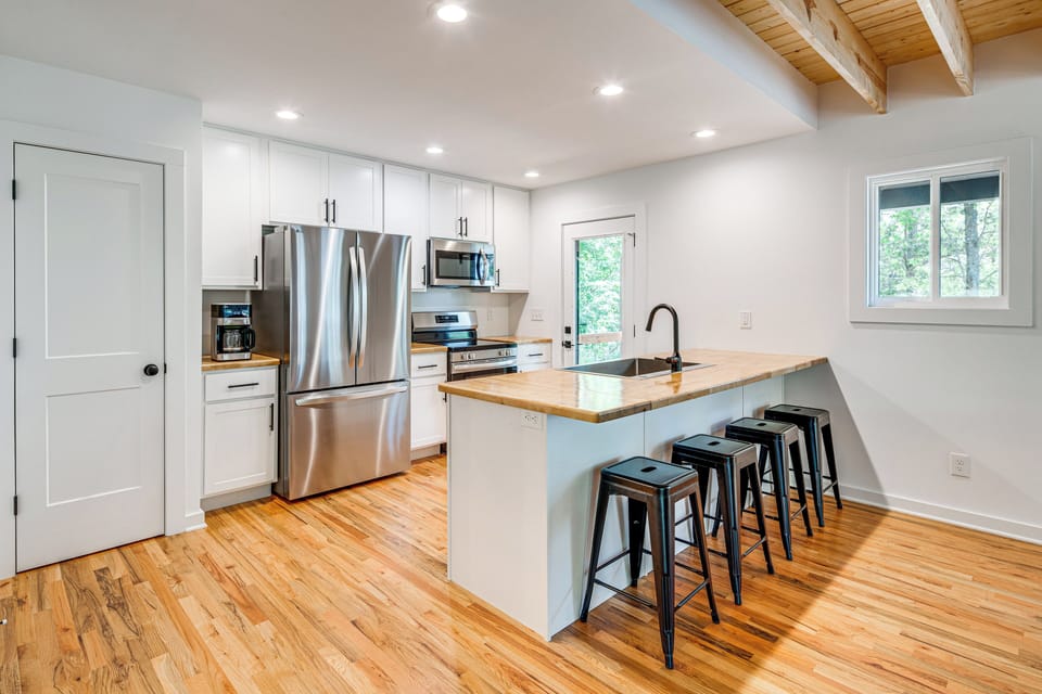 House (3 Bedrooms) | Interior