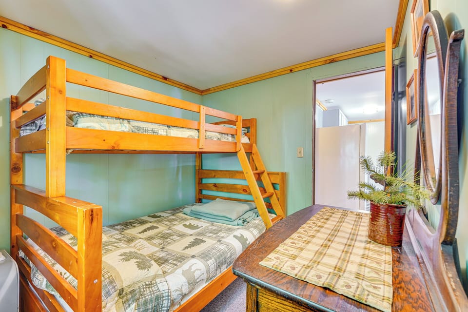 House (3 Bedrooms) | Interior