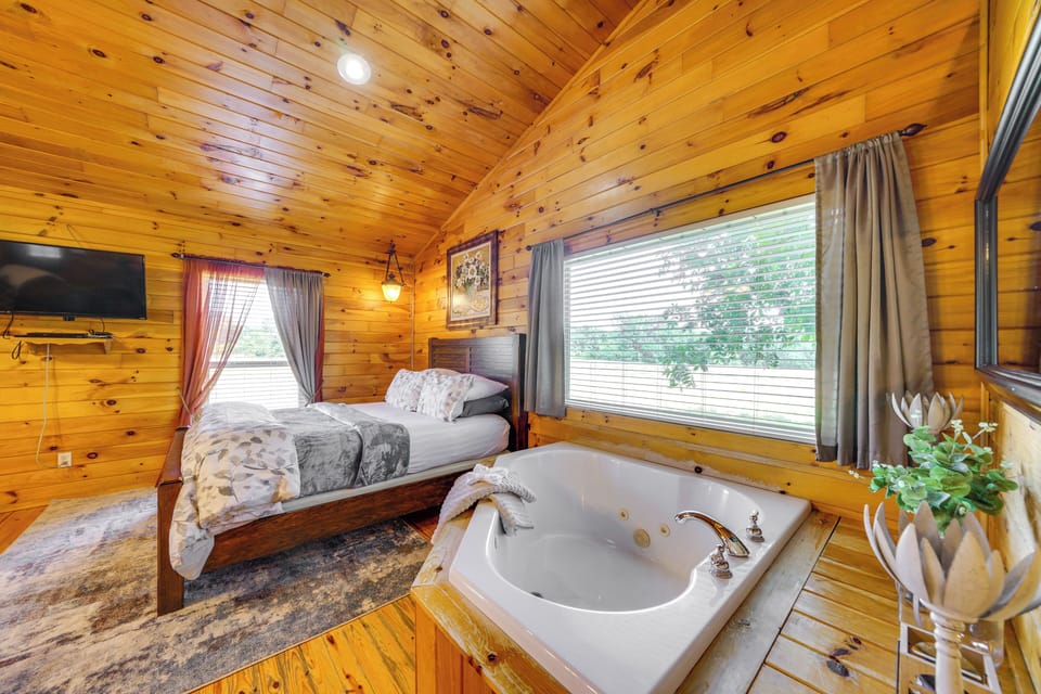 Scenic Oklahoma Studio Cabin on 80 Acres w/ Views! Apartment in Oklahoma