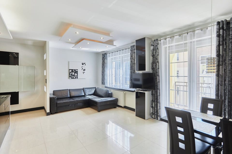 Suite, Bathtub | Iron/ironing board, free WiFi