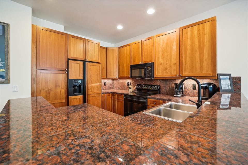 Kitchen - Highland Greens 25 - Breckenridge Vacation Rental
