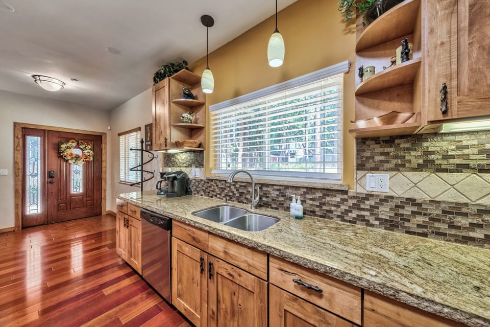 Preparing family meals will be a pleasure on the large granite counter tops