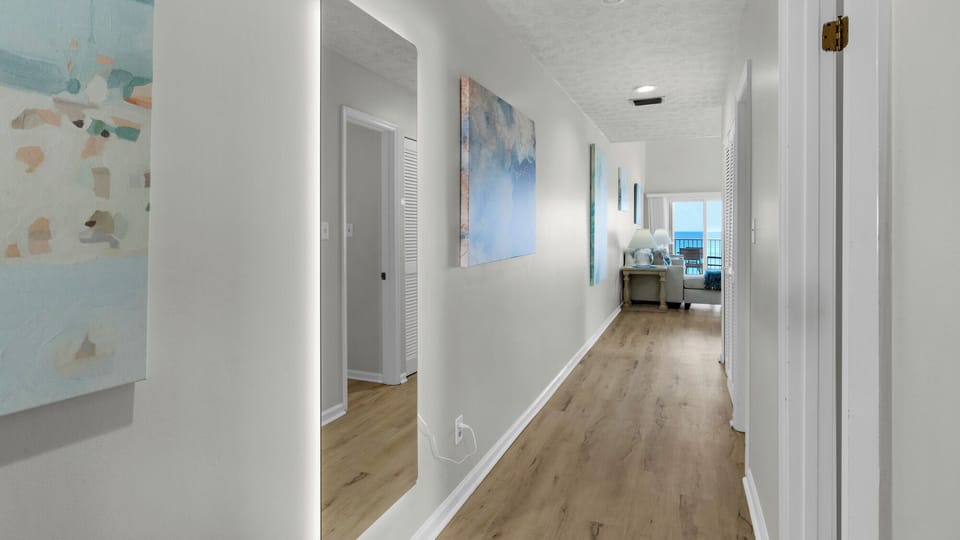 Eastern Shores 215