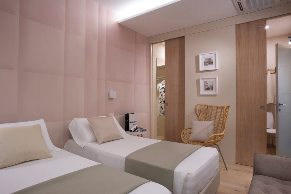 Deluxe Apartment | 2 bedrooms, free WiFi