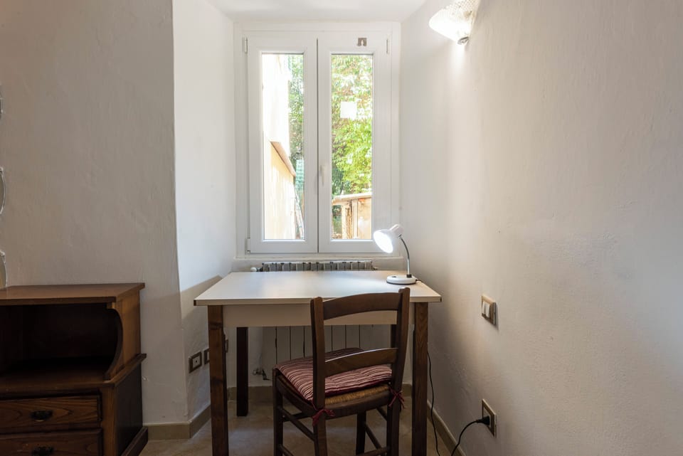 Comfort Apartment, Patio | 2 bedrooms, iron/ironing board, WiFi (free)