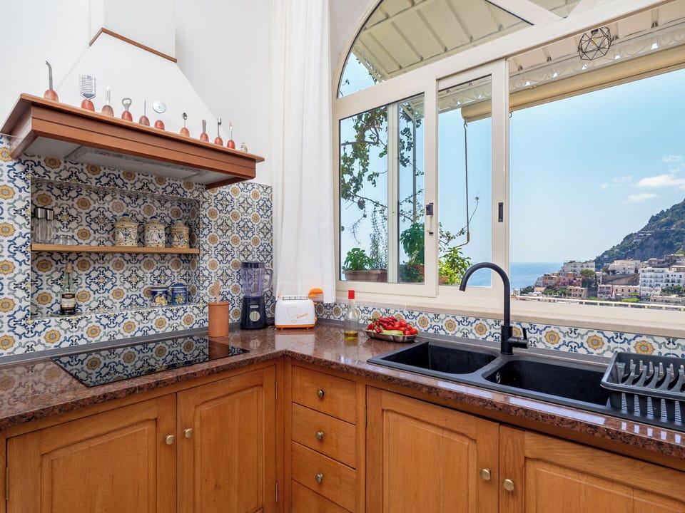Panoramic House, Sea View | Private kitchen | Fridge, microwave, oven, stovetop