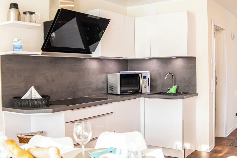 Villa, Garden View | Private kitchen | Full-size fridge, microwave, oven, stovetop