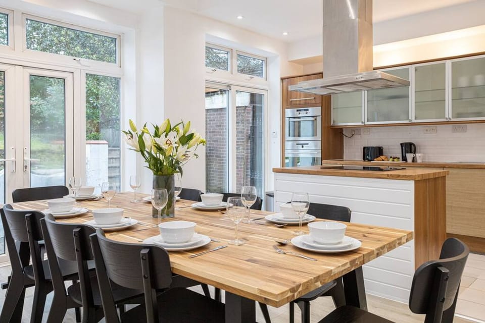 House | 4 bedrooms, Internet