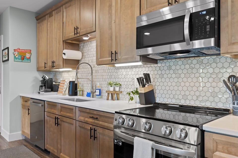 BASE Kitchen (1)