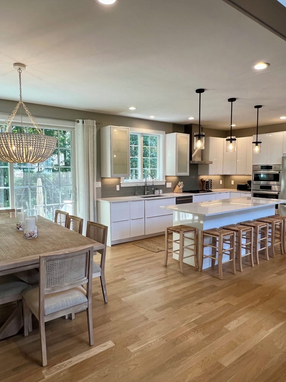 Entering the kitchen with dining area on the left