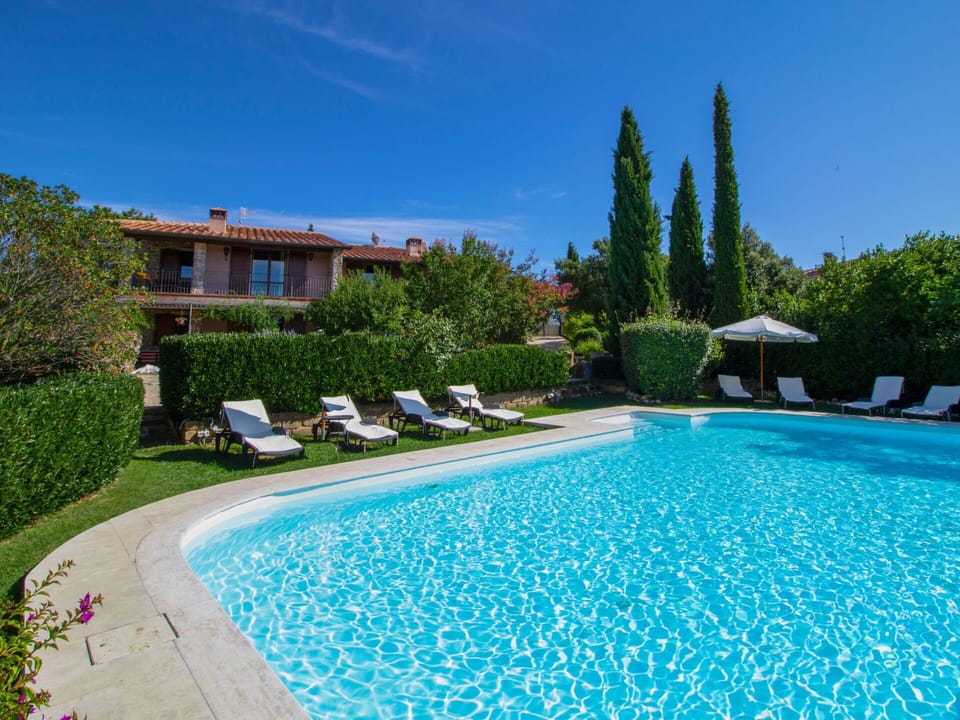 Water, Plant, Sky, Building, Swimming Pool, Azure, Tree, Body Of Water, Leisure, Landscape