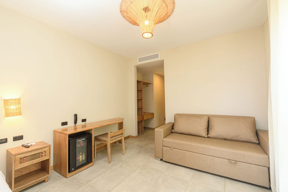 Deluxe Triple Room, 1 King Bed with Sofa bed | Premium bedding, WiFi (free)