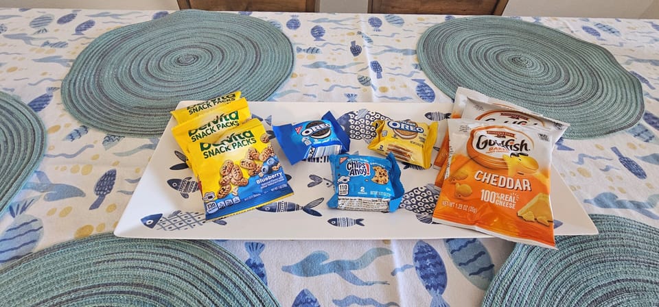 Enjoy a few snack as soon as you arrive. 