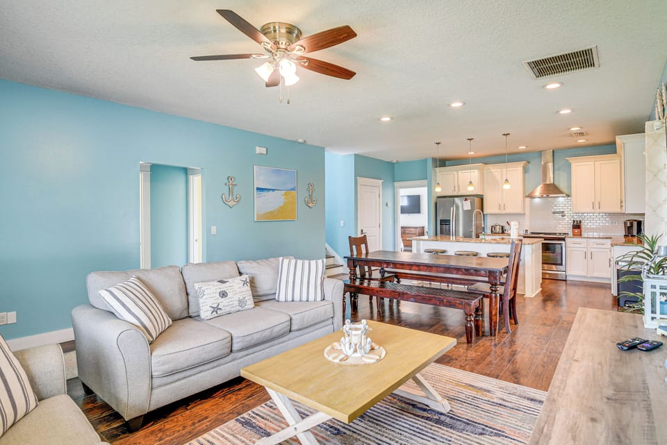 House (3 Bedrooms) | Front of property