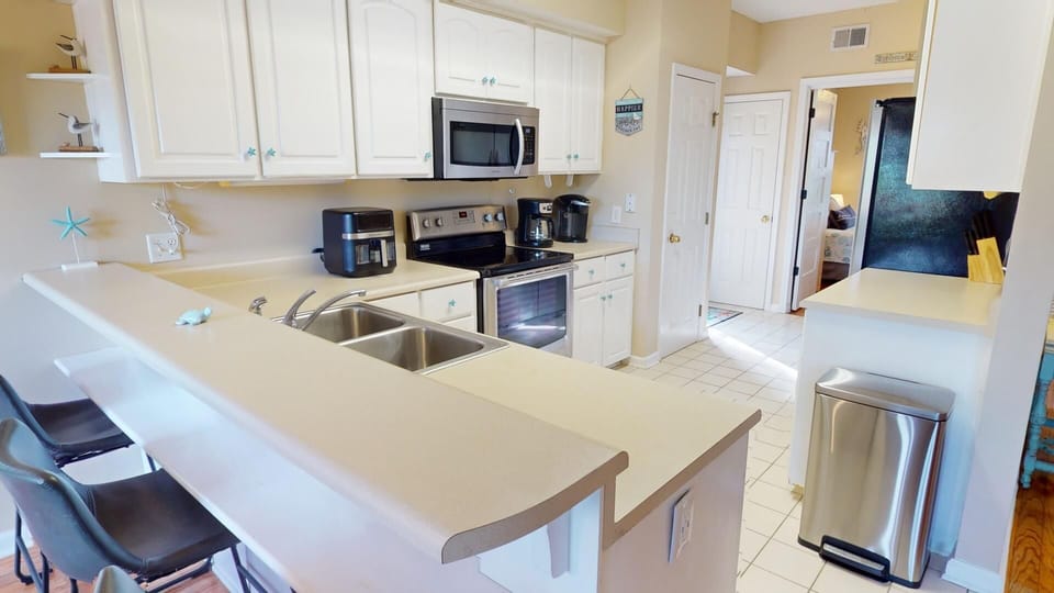Full Kitchen
