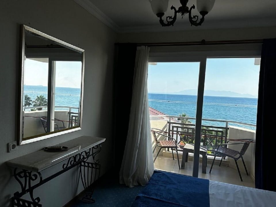 Standart Room Balcony Sea View | Minibar, free WiFi, bed sheets