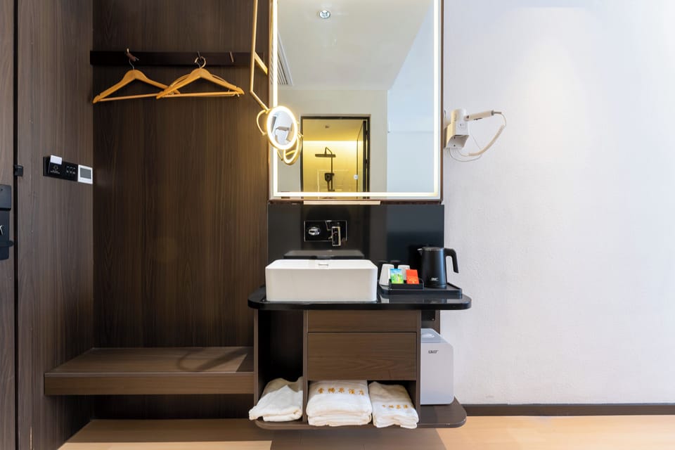 Basic Double Room | Pillowtop beds, in-room safe, blackout drapes, soundproofing