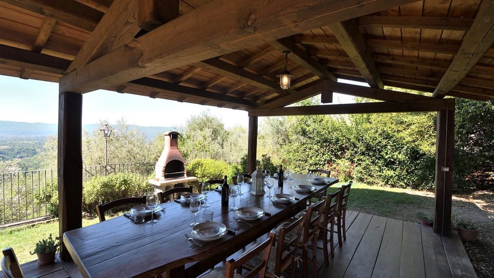 Plant, Table, Tableware, Furniture, Wood, Shade, Tree, Leisure, Cottage, Landscape