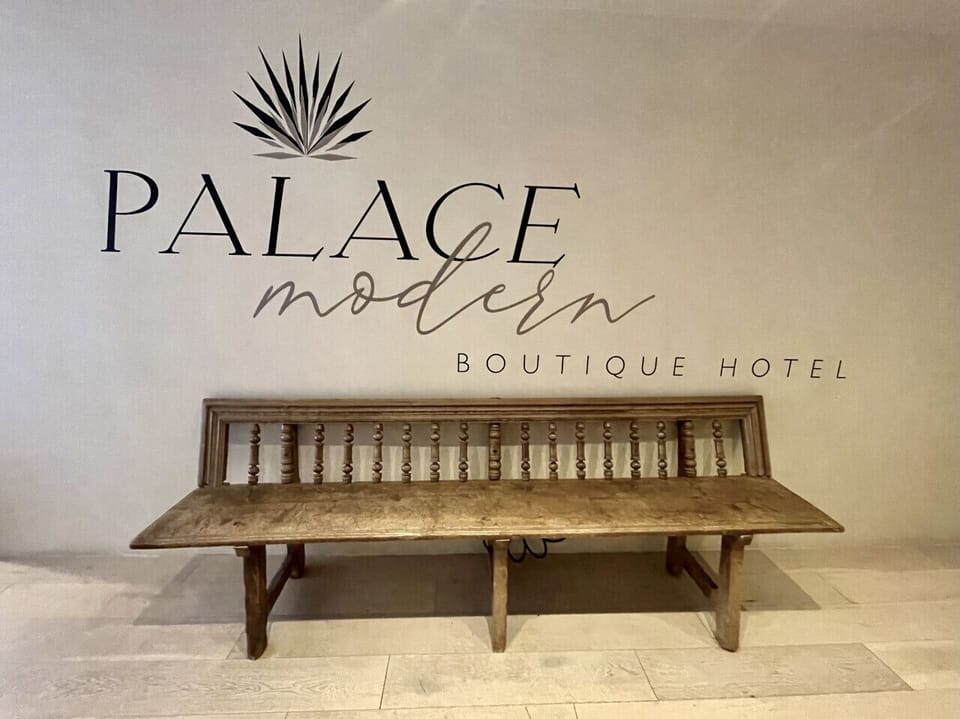 Palace Modern Hotel