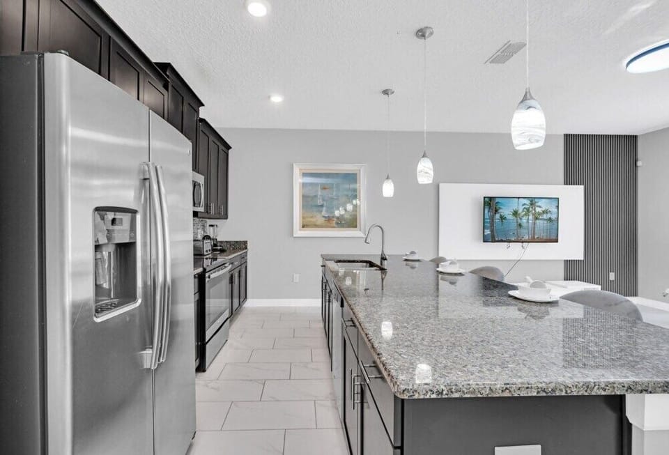 12-web-or-mls-4876-romeo-cir