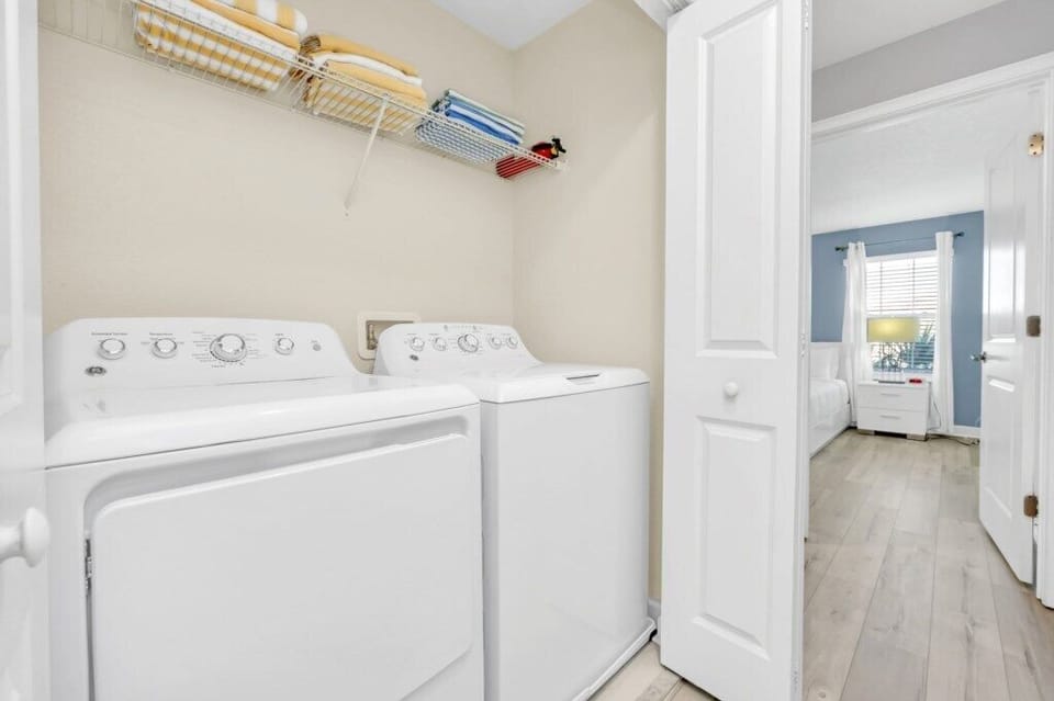 33-web-or-mls-4876-romeo-cir
