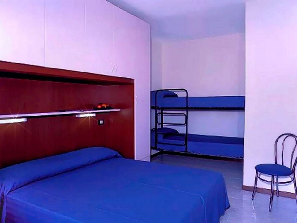 Autumn, Bedroom, Spring, Summer
