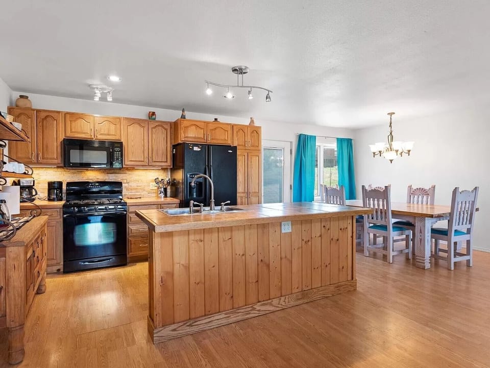 Kitchen and dining area