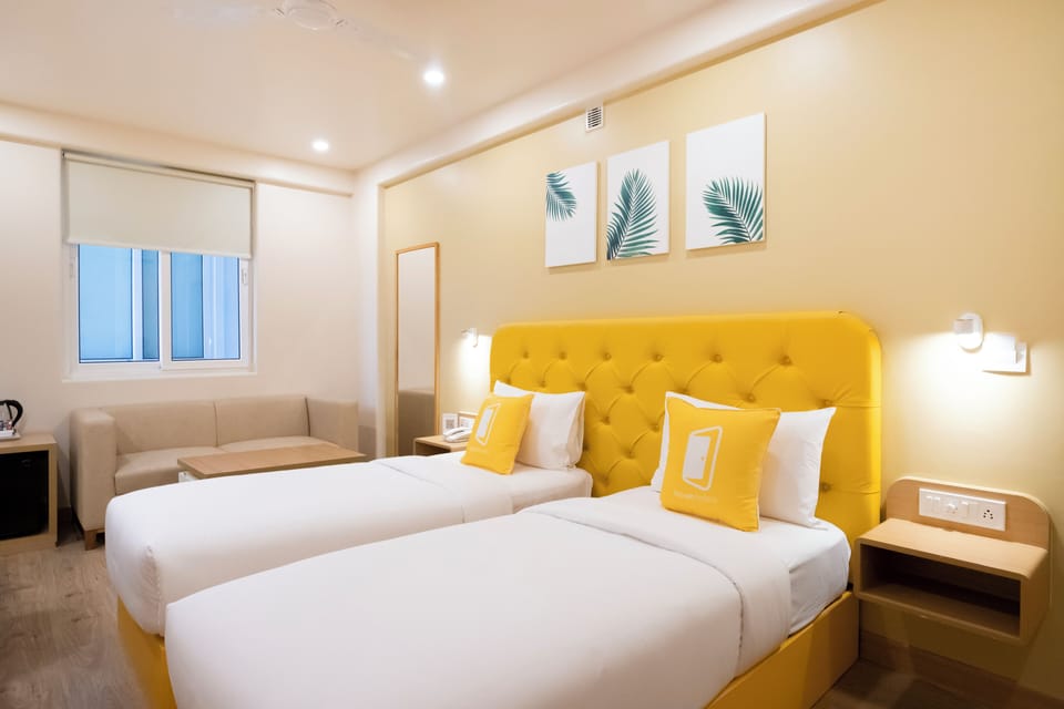 Standard Twin Room | Desk, laptop workspace, soundproofing, free WiFi