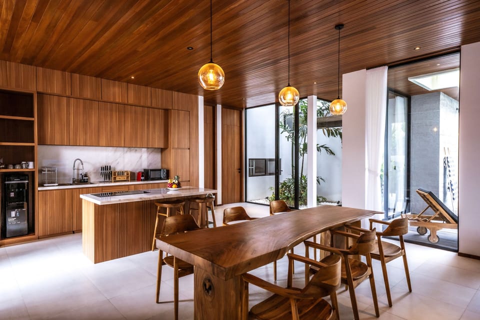 Villa, 3 Bedrooms, Pool View | Dining room