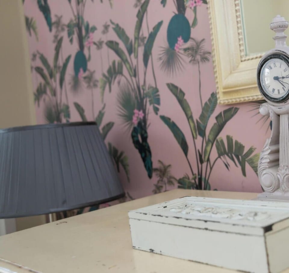 Bedroom 2 Clock - Starfish Cottage - Broadstairs - Kent - @seastayuk - seastay.co.uk